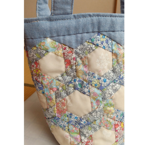 にゃねっと☻。 パッチワークトートバッグ パッチワークキルト トートバッグの通販 by Nana'sShop｜ラクマ