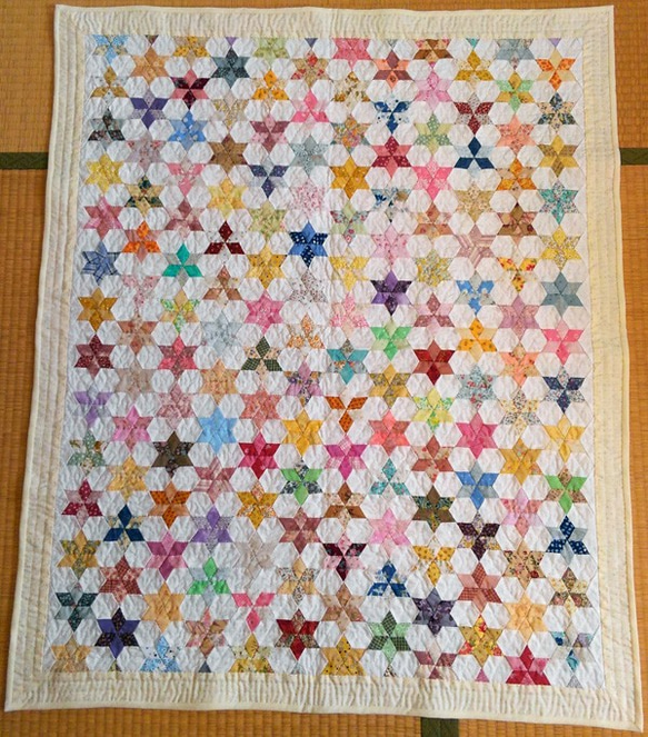 パッチワークタペストリー 「クレセントムーン」 桜と月のパッチワークタペストリー（和風） タペストリー