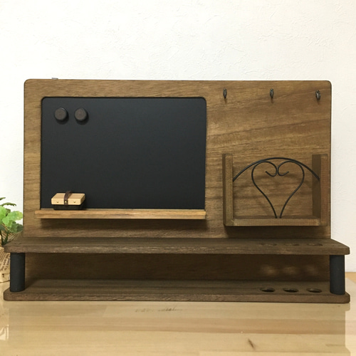 黒板付きウォールシェルフ磁石対応型 壁掛けラック・ウォールシェルフ