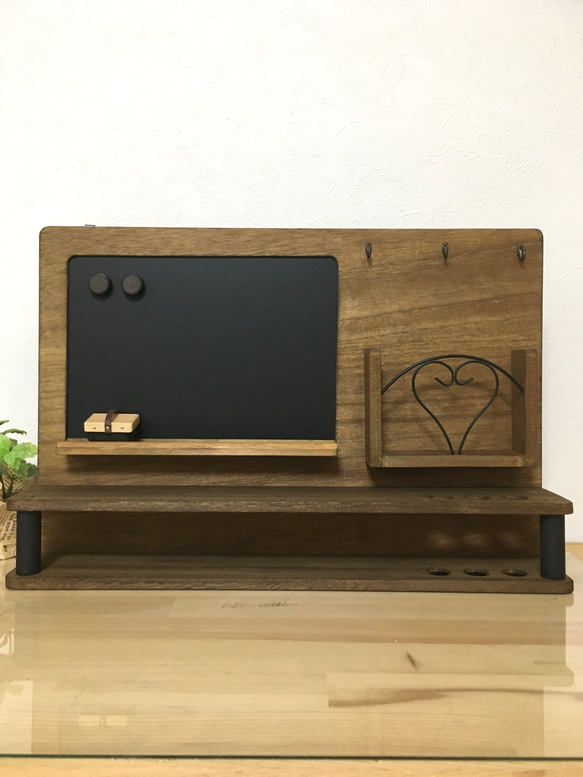 黒板付きウォールシェルフ磁石対応型 壁掛けラック・ウォールシェルフ