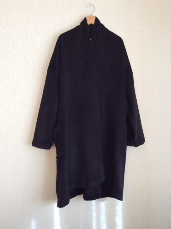 カシミア混  起毛ウールの柔らかガウンコート  ブラック（S〜ＬＬサイズ） 1枚目の画像