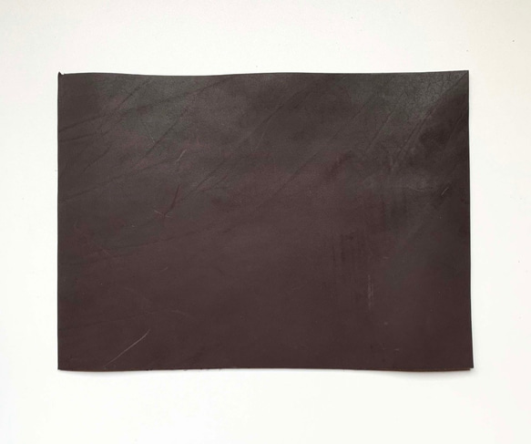 バラニール（BARANIL）フランス仔牛革 コンビなめし1.5-2.0mmカットレザーA4サイズ（21x30cm)焦茶 1枚目の画像