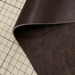 バラニール（BARANIL）フランス仔牛革 コンビなめし1.5-2.0mmカットレザーA4サイズ（21x30cm)焦茶 3枚目の画像