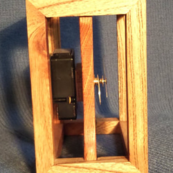 三方留め継ぎ木枠の電波置き時計　飾り時計 4枚目の画像