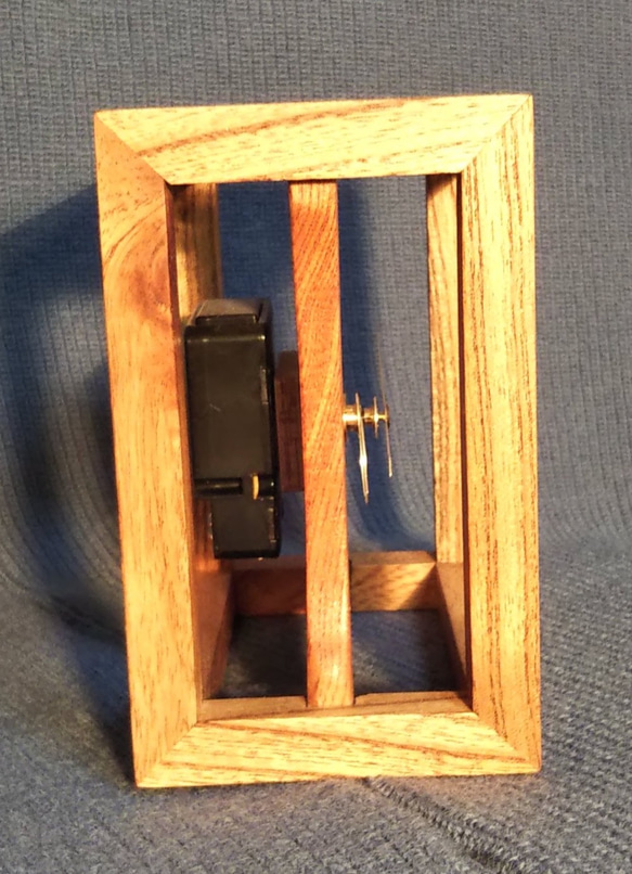 三方留め継ぎ木枠の電波置き時計　飾り時計 4枚目の画像
