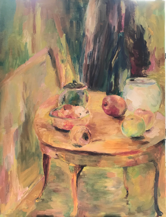 リンゴやビン、キャンバスなどの室内静物 1枚目の画像