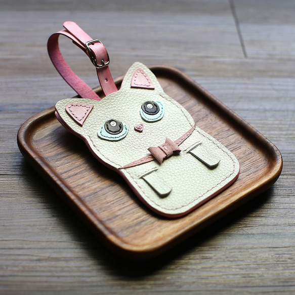 貓咪-白貓 手工皮革證件套/悠遊卡/識別證卡套 第3張的照片