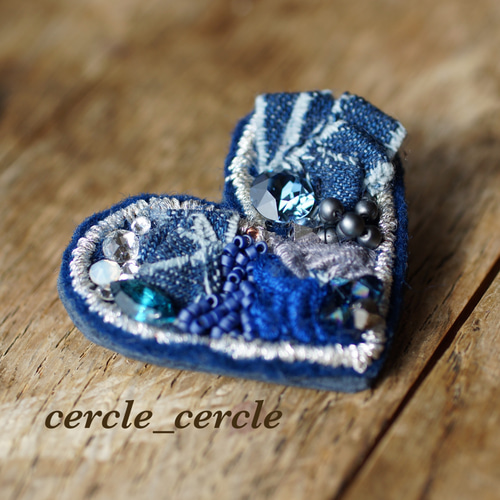 受注製作】デニムハートブローチ ブローチ cercle_cercle 通販 8578506