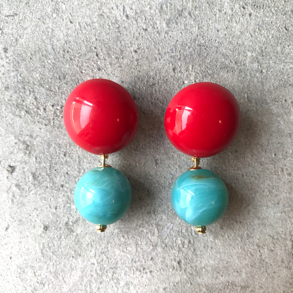 14kgf】レッド×ターコイズブルーピアス ピアス（その他） maruro