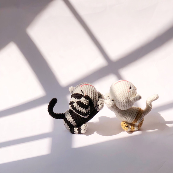 【呆萌專區】8公分愛睏貓-毛線編織鑰匙圈-Amy and Tim 手製で編み 第4張的照片