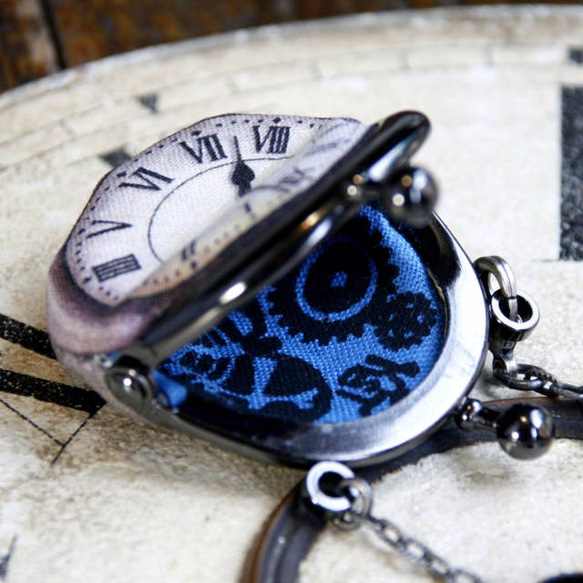 時計がま口ミニ　ハートのネックレス　ローマ数字銀時計【受注製作】 4枚目の画像