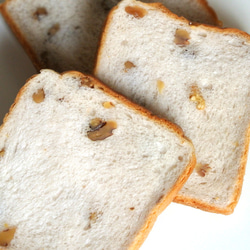 贈り物にも。自家製天然酵母の角食や高級デニッシュ食パンを味比べできる「食パン食べ比べセット」 2枚目の画像