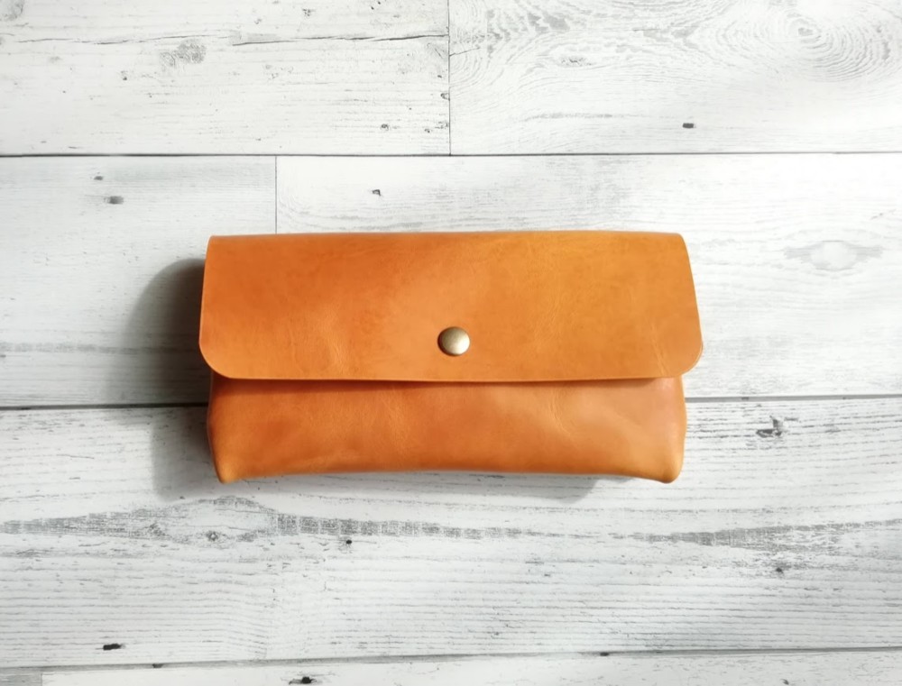 長財布（山吹色） ポーチのようなふっくら長財布 ミニバッグ レザーウォレット お財布ポーチ ポシェット