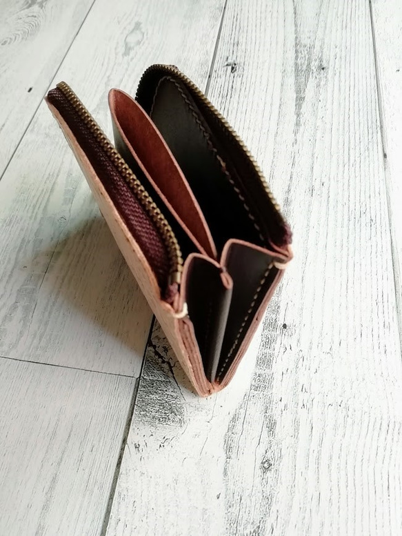 L字ファスナー財布（英字型押しヌメ） ミニ財布  ハーフサイズ 革小物  レザークラフト レザーウォレット 2枚目の画像