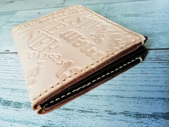 L字ファスナー財布（英字型押しヌメ） ミニ財布  ハーフサイズ 革小物  レザークラフト レザーウォレット 3枚目の画像