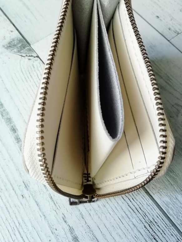 L字ファスナー財布（クロコ型押しオフホワイト） ミニ財布  ハーフサイズ 革小物  レザークラフト レザーウォレット 4枚目の画像