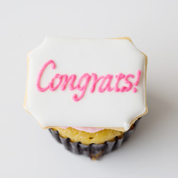 メッセージカップケーキ10個セット『Congrats!』 4枚目の画像