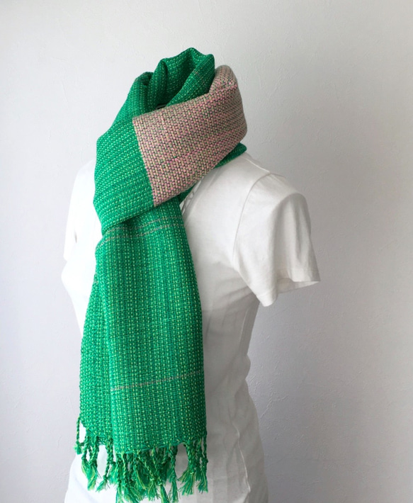 棉和亞麻：整個季節]男女皆宜：手工編織披肩“粉紅色綠色” 第1張的照片