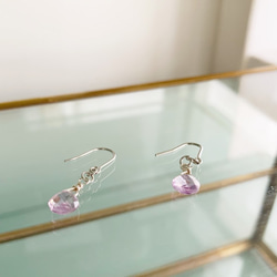 【二月生日石】讓心平靜的粉紅色紫水晶耳環 第3張的照片