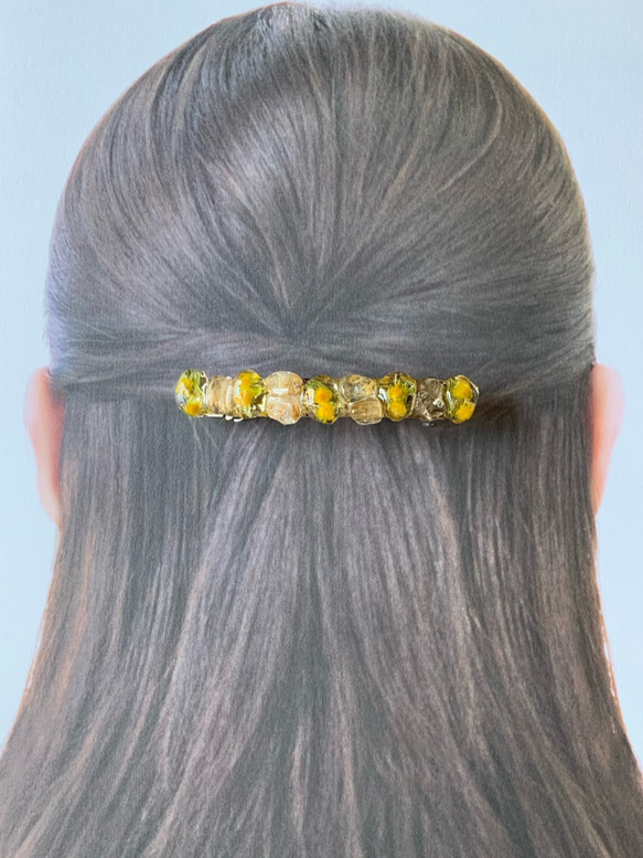 「感謝」の花言葉を持つミモザ＆ルチルクォーツ・バレッタ（髪飾り）ヘアアクセサリー 4枚目の画像