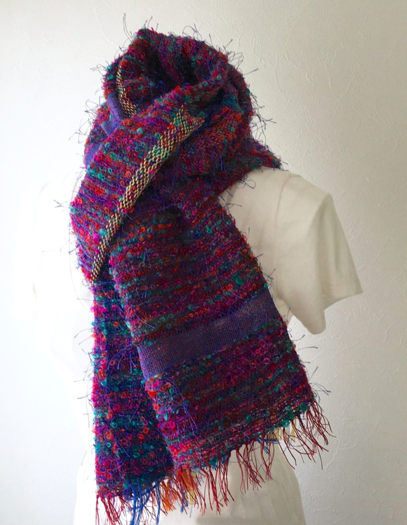 [所有季節]手織圍巾“多彩混合” 第1張的照片