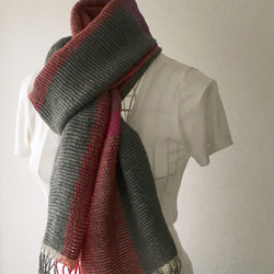 [羊毛和棉：秋冬]中性：手工編織圍巾“灰色和粉色” 第1張的照片