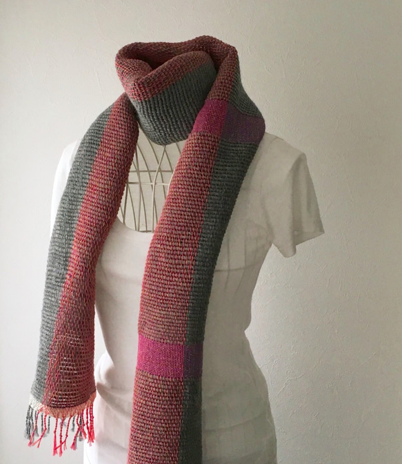 [羊毛和棉：秋冬]中性：手工編織圍巾“灰色和粉色” 第2張的照片