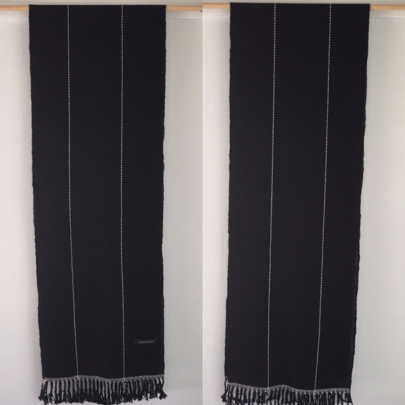 [Unisex Scarf] Black & White lines 第3張的照片