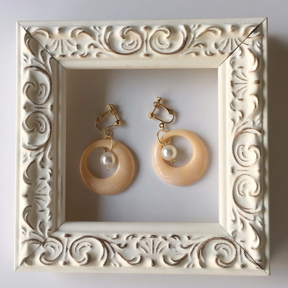 Cream &  Marble non-hall / pierced earrings 第4張的照片