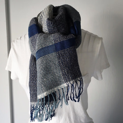 【ウール＆シルクカシミヤ：秋冬】ユニセックス：手織りマフラー "Blue & Gray 2" 1枚目の画像