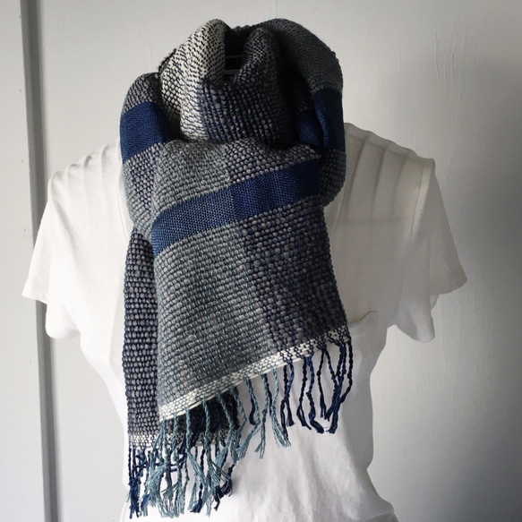 【ウール＆シルクカシミヤ：秋冬】ユニセックス：手織りマフラー "Blue & Gray 2" 1枚目の画像