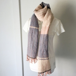【羊毛＆Mohea】男女皆宜：手織圍巾“Pink＆Blue Mix” 第3張的照片