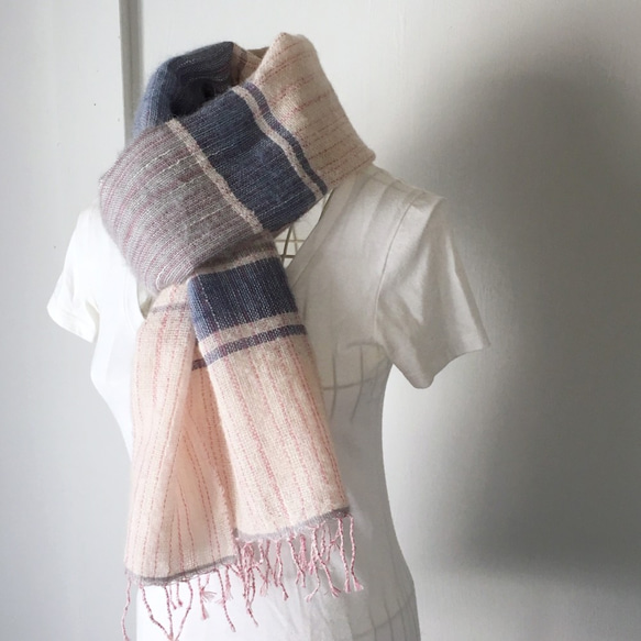 [棉和馬海毛]男女皆宜：手工編織的攤位“粉紅色和藍色混合” 第1張的照片