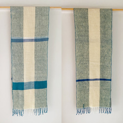 【絹＆ウール：秋冬】ユニセックス：手織りマフラー " White &  Turquoise Blue 2" 5枚目の画像