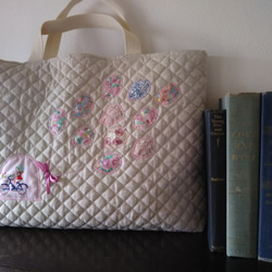 とっとちゃん様専用ページ   春を届ける女の子  リバティレッスンバッグ    ピンク  水色 1枚目の画像