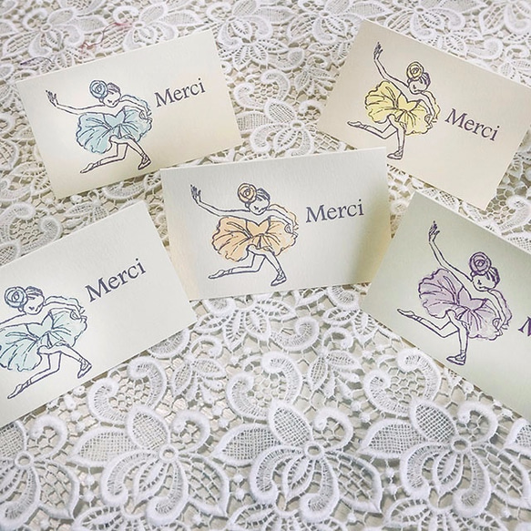 ５人の春色バレリーナ＊手刷り版画二つ折りミニカード（封筒付）5枚セット、バレエ バレリーナ ありがとう メルシー 1枚目の画像