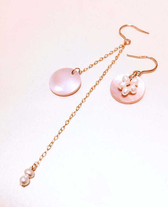 14kgf黃金正品珍珠櫻花粉紅貝殼淡水珍珠珍珠（鉤形耳環） 第3張的照片