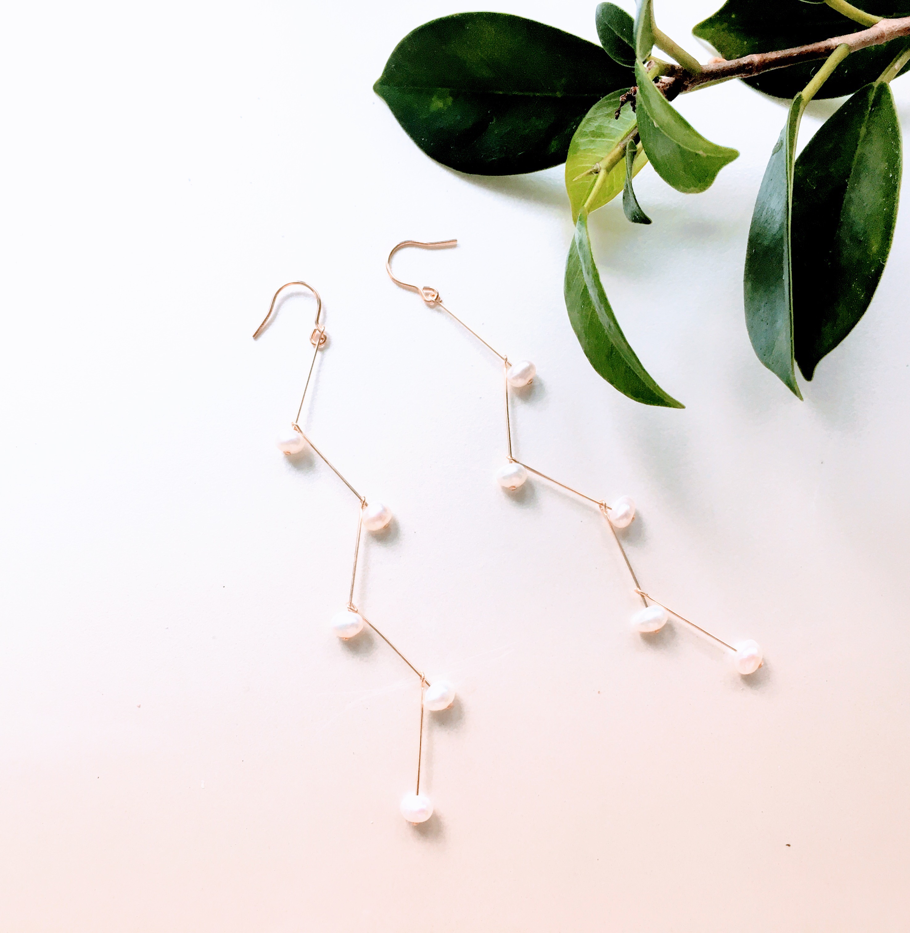 14kgf gold pearl カシオペア　パール (フックピアス)ホワイト