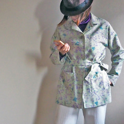 ペパーミントグリーンにラベンダー色の絣のハーフコート-未仕立ての紬の反物から 2枚目の画像