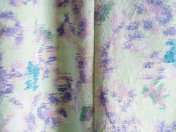 ペパーミントグリーンにラベンダー色の絣のハーフコート-未仕立ての紬の反物から 5枚目の画像