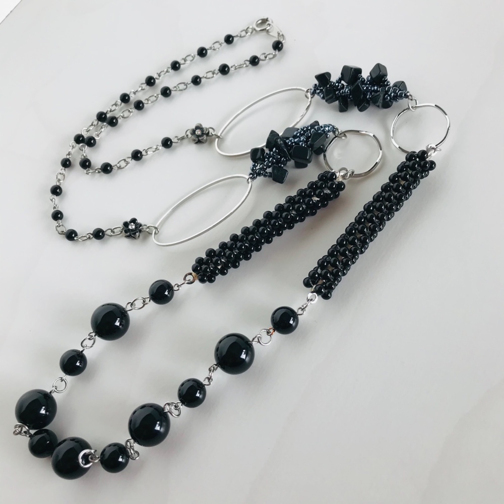 オニキス　ロングネックレス