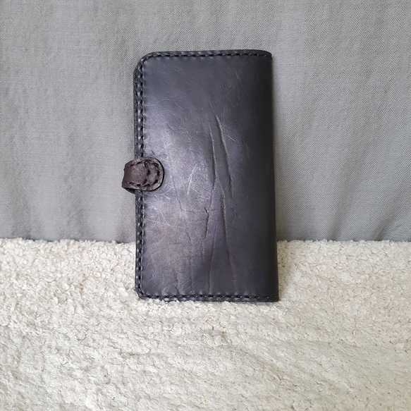 牛革・二つ折りの黒の長財布 4枚目の画像