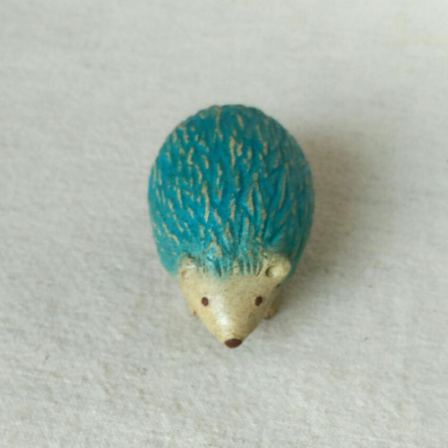 ハンドメイド ハリネズミ ハリネズミに落ち葉 セレナイト