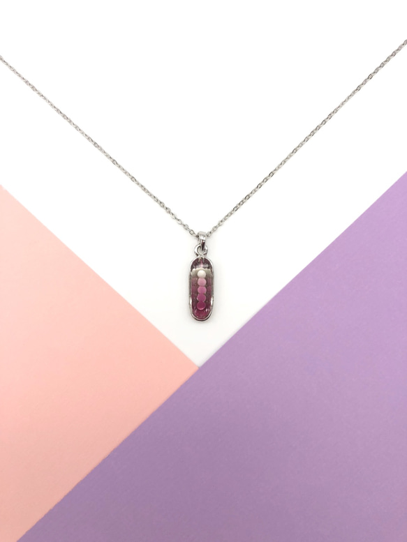 漸層紫豌豆項鍊 • 樹脂項鍊 • Ombre Purple Necklace • Resin Jewelry 第1張的照片