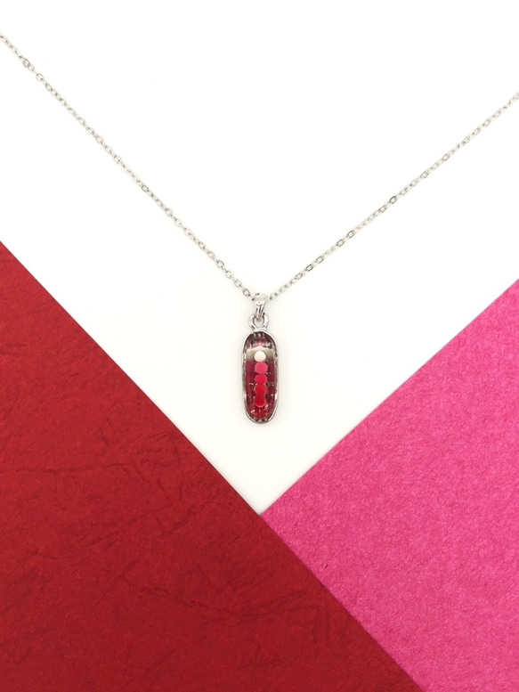 漸層紅豌豆項鍊 • 樹脂項鍊 • Ombre Red Necklace • Resin Jewelry 第3張的照片