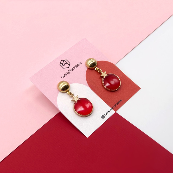 聖誕紅＆紅星耳環2入 • Red Christmas Baubles Earrings Set of 2 • t5o 第5張的照片