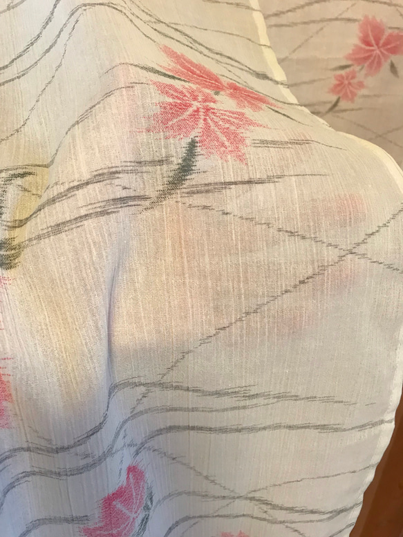 涼しげな暖簾  ショートタイプ  着物リメイク紅花 5枚目の画像