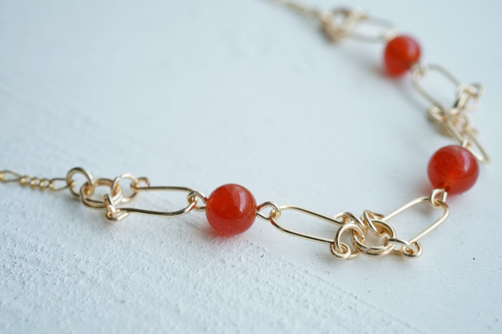 カーネリアンのネックレス