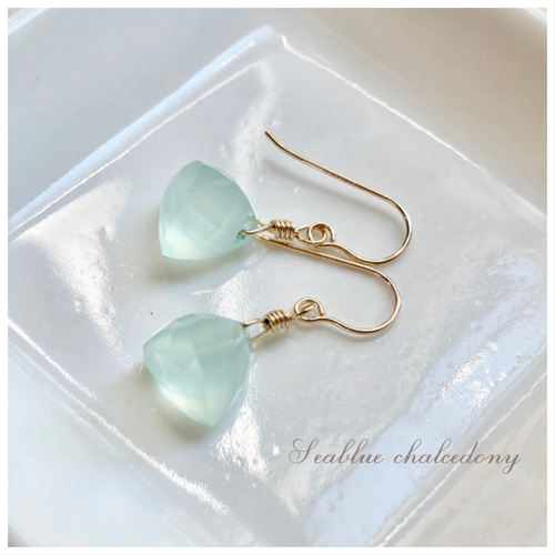 ひなママ】ラスト！宝石質アイスブルーカルセドニーイヤリング ひな