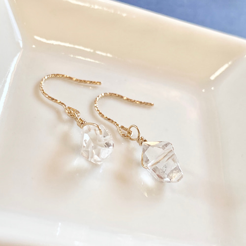 Creema限定/14kgf /NY産ハーキマーダイヤモンドの一粒ピアス/4月